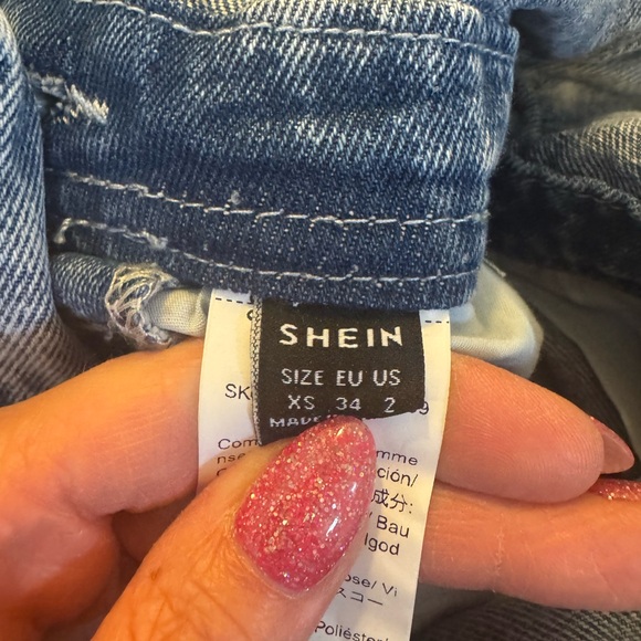 2 FOR $20 SHEIN Distressed Denim Short Overalls Bibs Acid Wash Stretch 2 - Picture 7 of 8